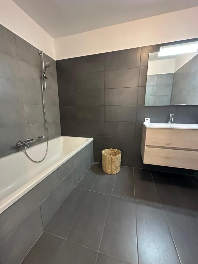 Apartamento C31 - T2-les Hauts Du Port-parking-clim-wifi-50m Du Port